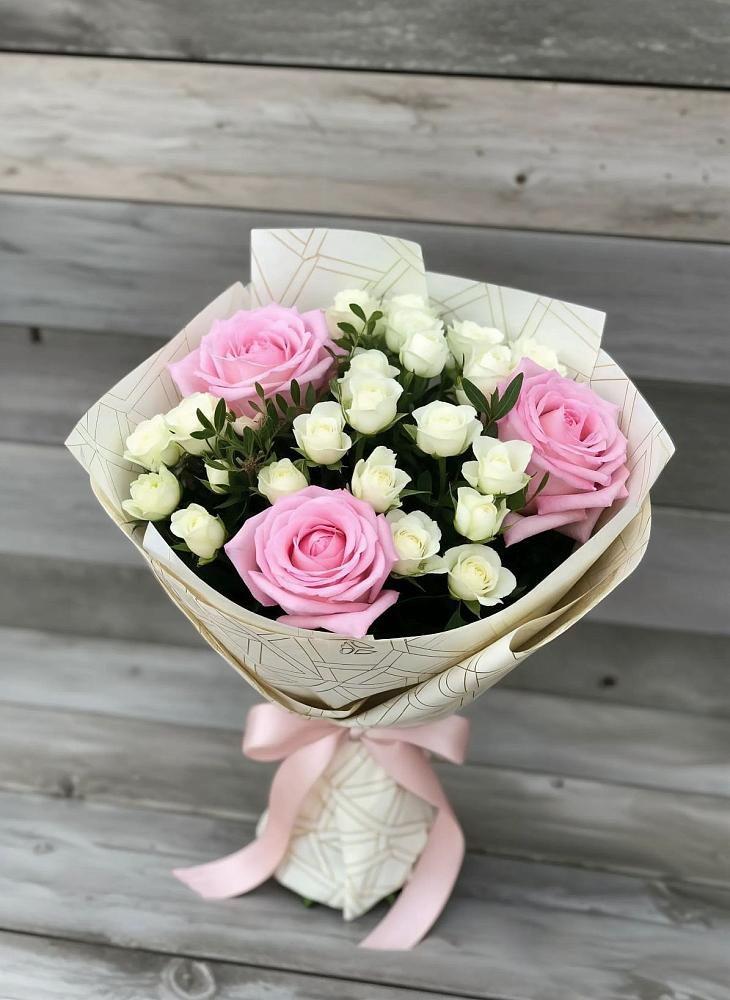 Букет цветов из: Розы в Новый Адыгея