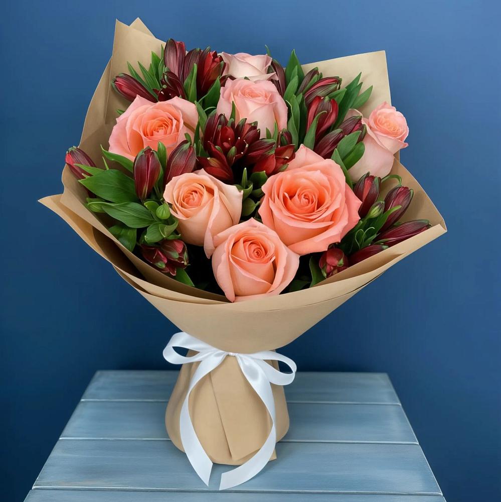 Букет цветов из: Розы и Альстромерии в Новый Адыгея