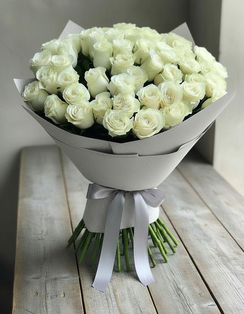 Букет 35 Белых роз в Новый Адыгея