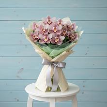 Букет цветов из:  Орхидеи и Розы в Новый Адыгея