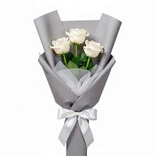 Букет 3 белые розы в Новый Адыгея