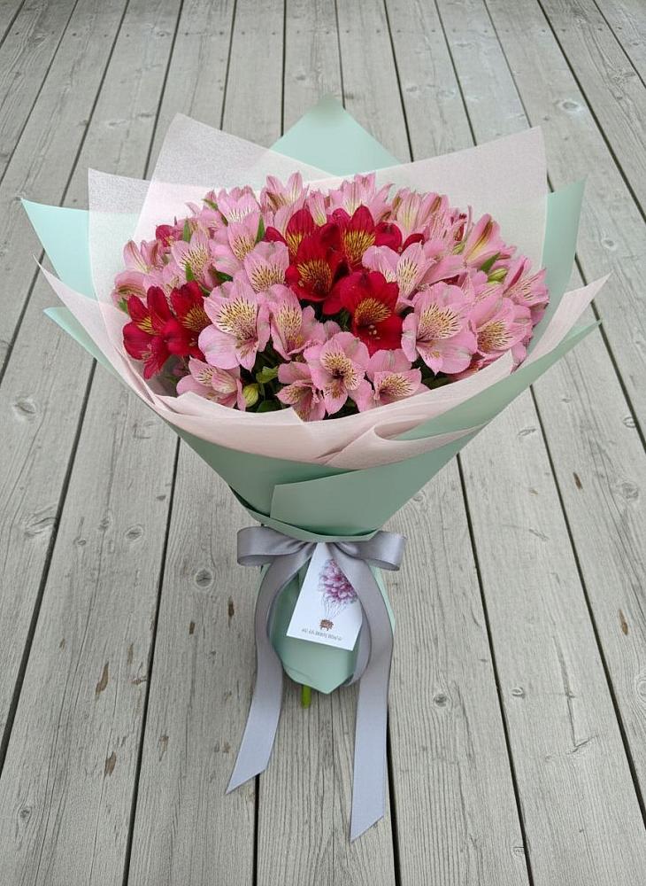 Букет цветов из: Альстромерии в Новый Адыгея