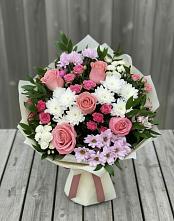 Букет цветов из:  Альстромерии, Гвоздики, Розы и Хризантемы #REPLACE_PRED# Новый Адыгея
