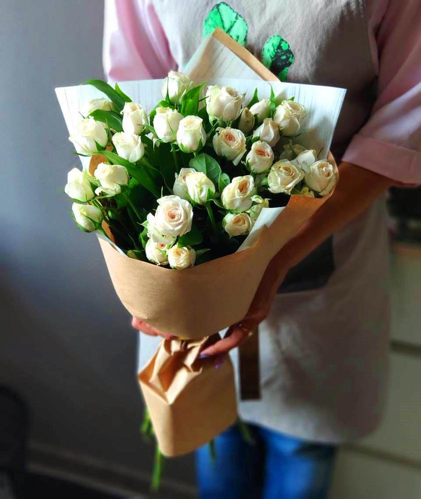 Букет цветов из: Розы в Новый Адыгея