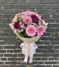 Букет цветов из:  Герберы и Хризантемы в Новый Адыгея