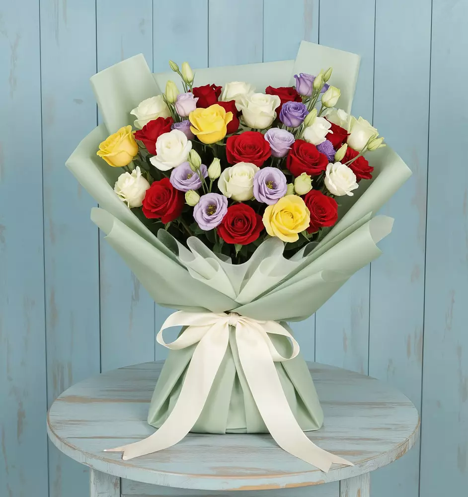 Букет цветов из: Розы в Новый Адыгея