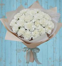 Букет цветов из:  Гвоздики в Новый Адыгея