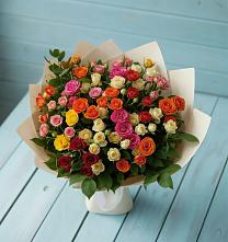 Букет Микс из разноцветных кустовых роз в Новый Адыгея