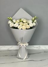 Букет цветов из:  Розы и Лизиантусы в Новый Адыгея